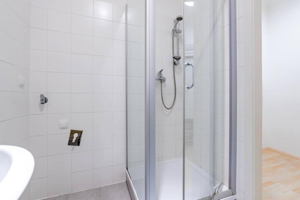 Cozy Studio Apartment Located In Vienna'S Vibrant City Center Екстер'єр фото